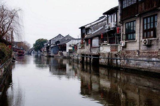 泰国网红分享一夫八妻生活，犹如古代皇帝后宫，还有女生待加入